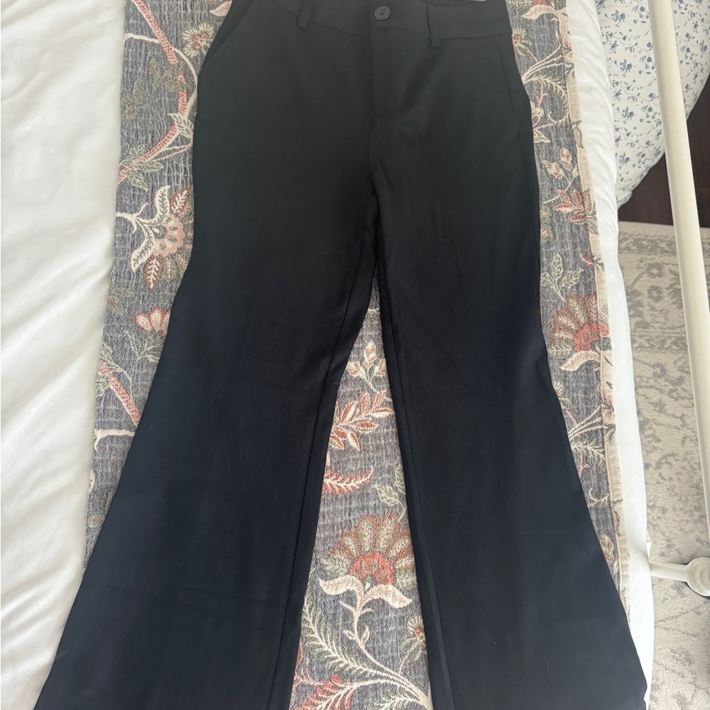 Black Women's Pants